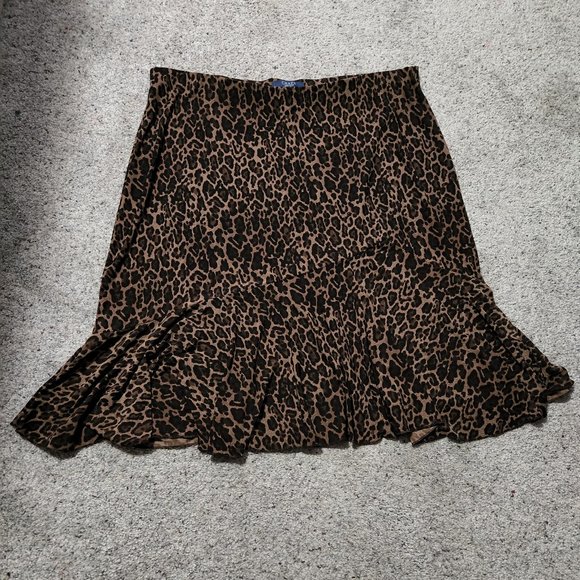 Leopard printed skirt - Picture 1 of 2